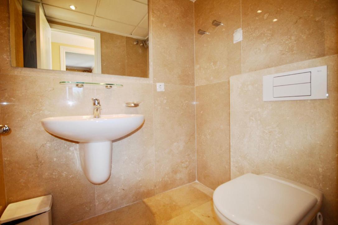 شقة Atico Con Piscina Privada En Primera Linea دينايا المظهر الخارجي الصورة